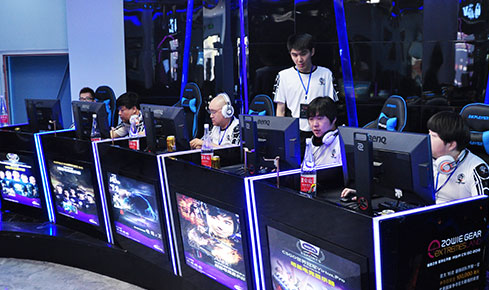 久的开幕 久的开幕