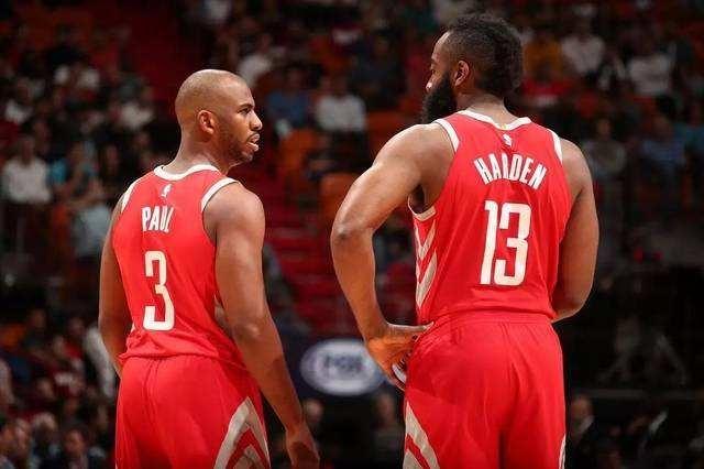 广岛三箭队 广岛三箭队