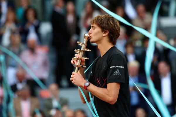 赛场上见证 赛场上见证