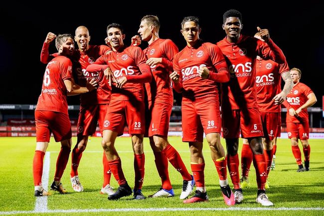 他在日常训 他在日常训